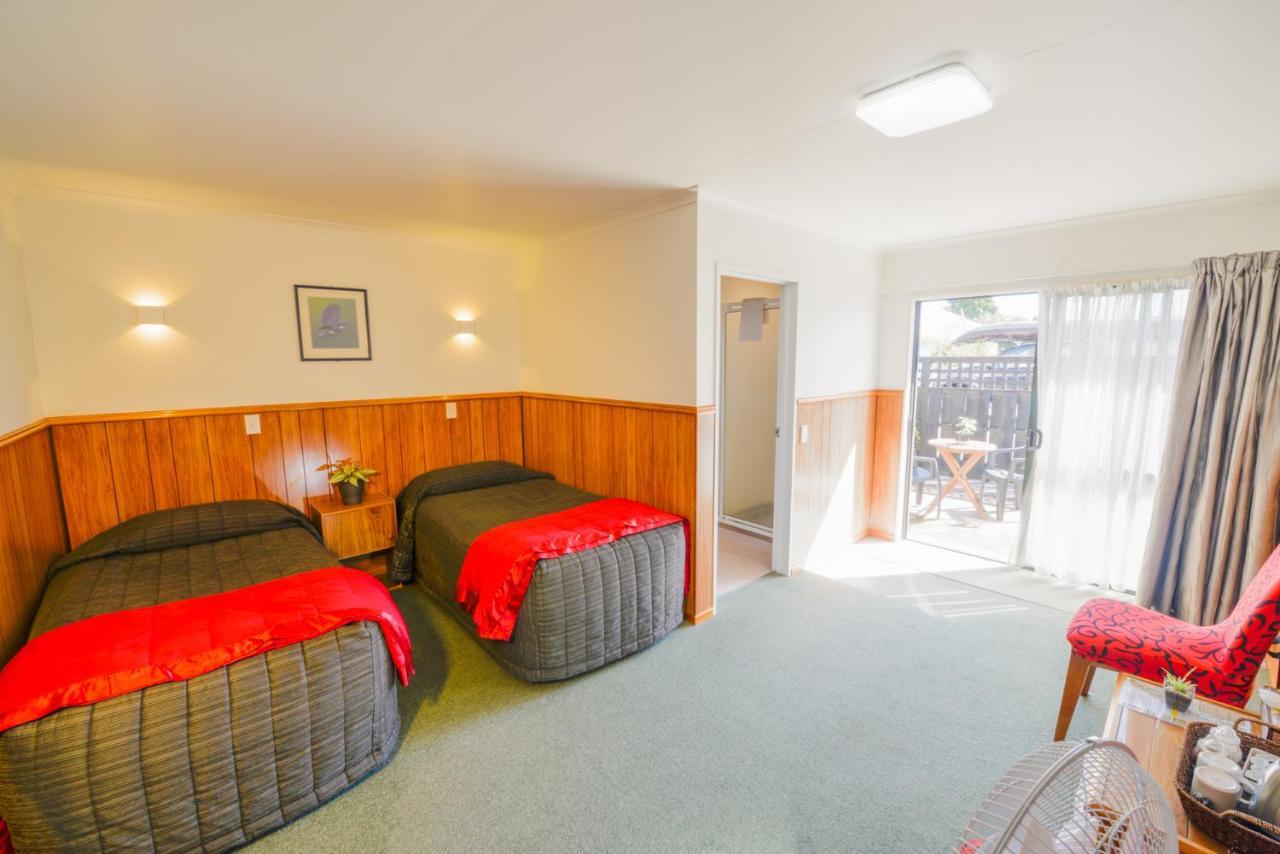 Wilderness Motel Accommodation ฮาสต์ ภายนอก รูปภาพ